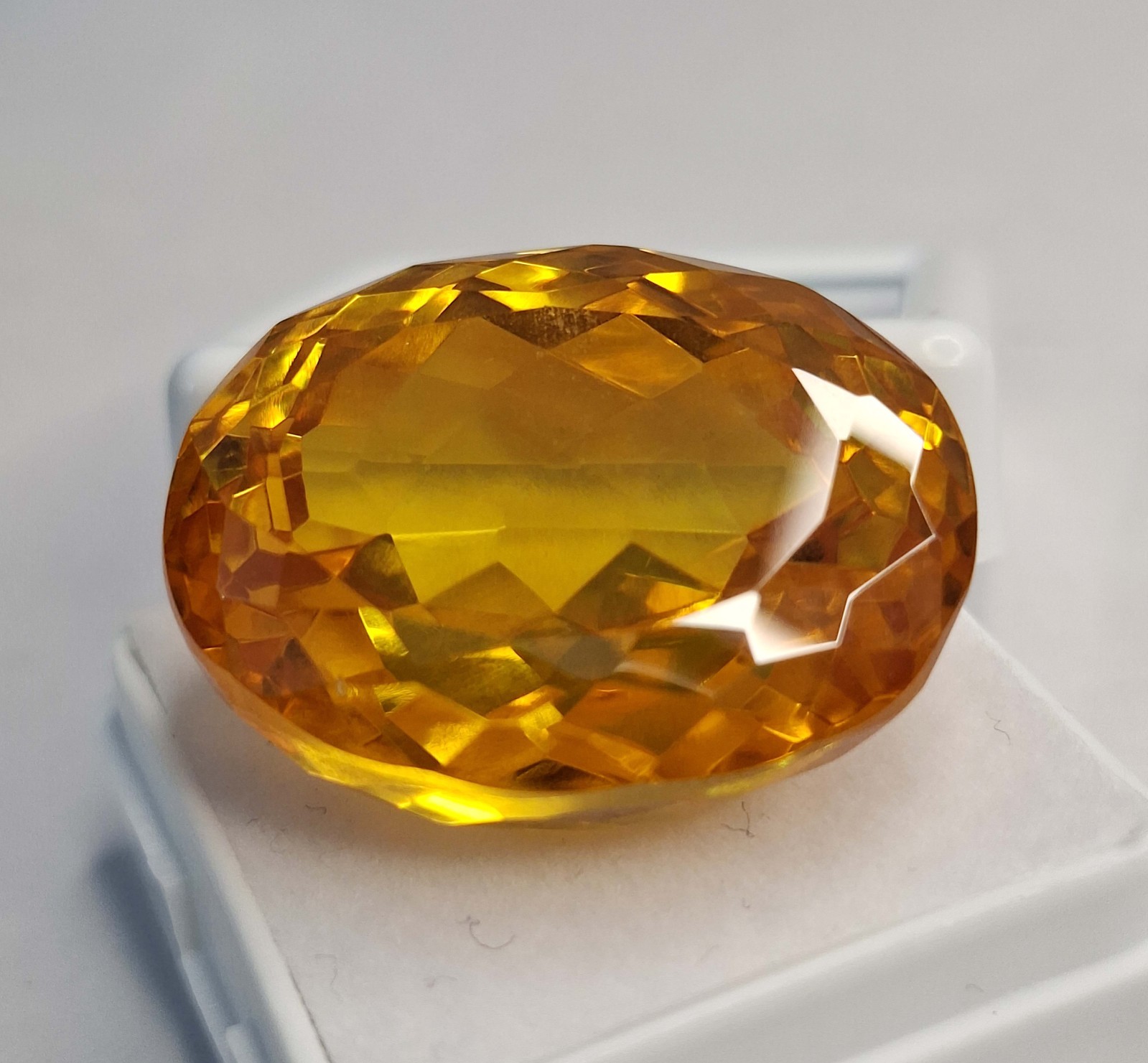 Certified Oval Cut Yellow Zircon 98-100 Ct Cambodia Natural Loose Gemstone RK851