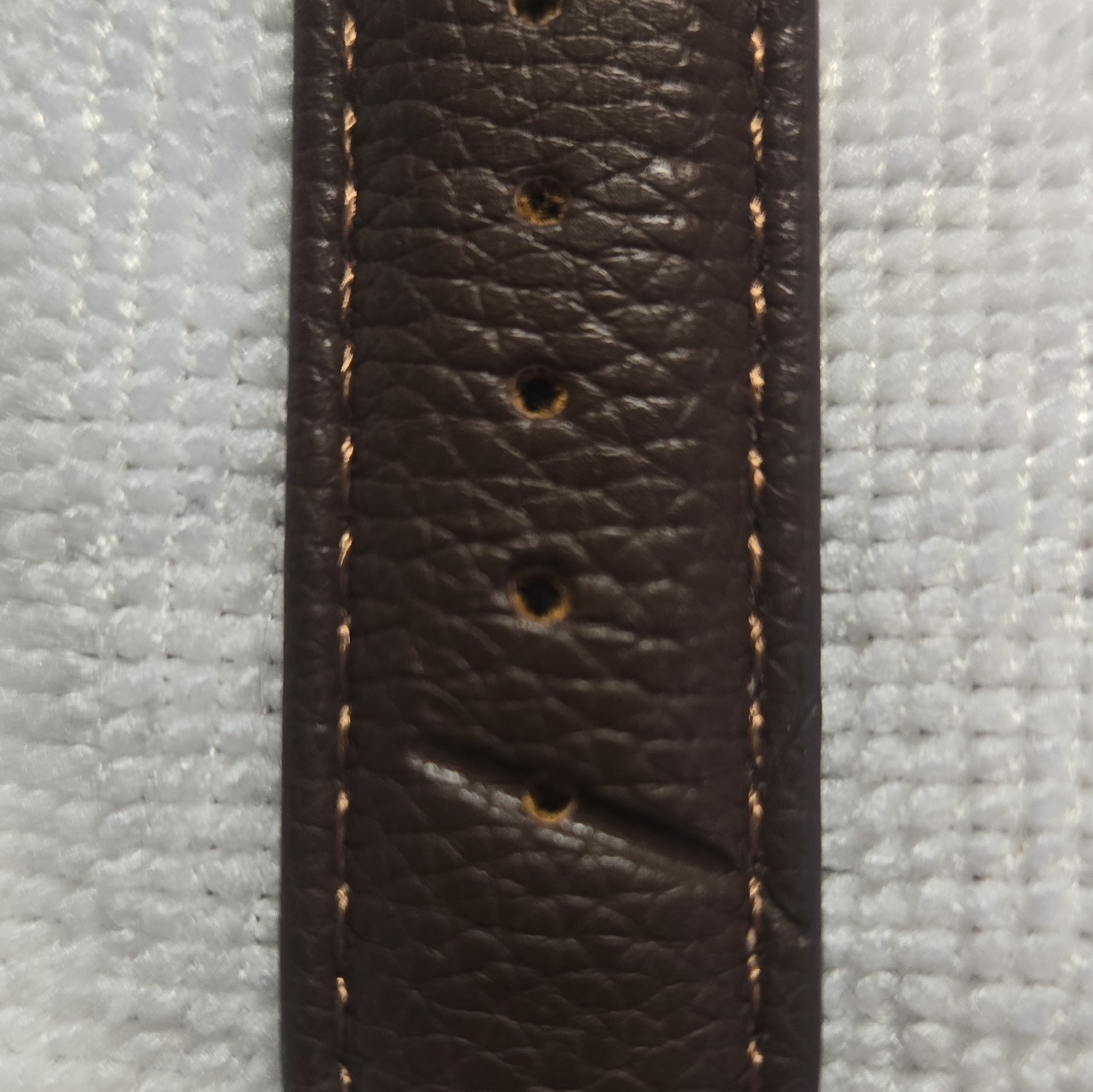 Insignia Quartz Analog 30m Gray/Blue Dial Brown Leather Strap 40-43.9mm