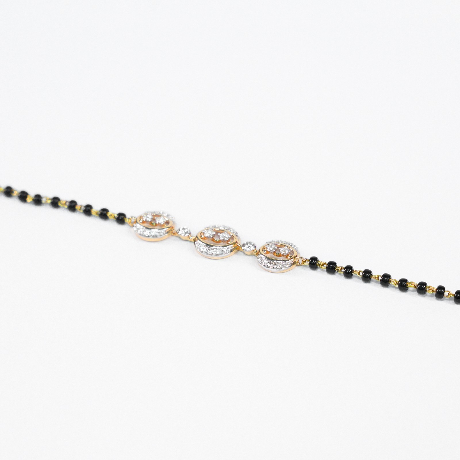 18 KARAT MANGALSUTRA BRACELET | NATURAL DIAMOND | IGI CERTIFIED | YELLOW GOLD