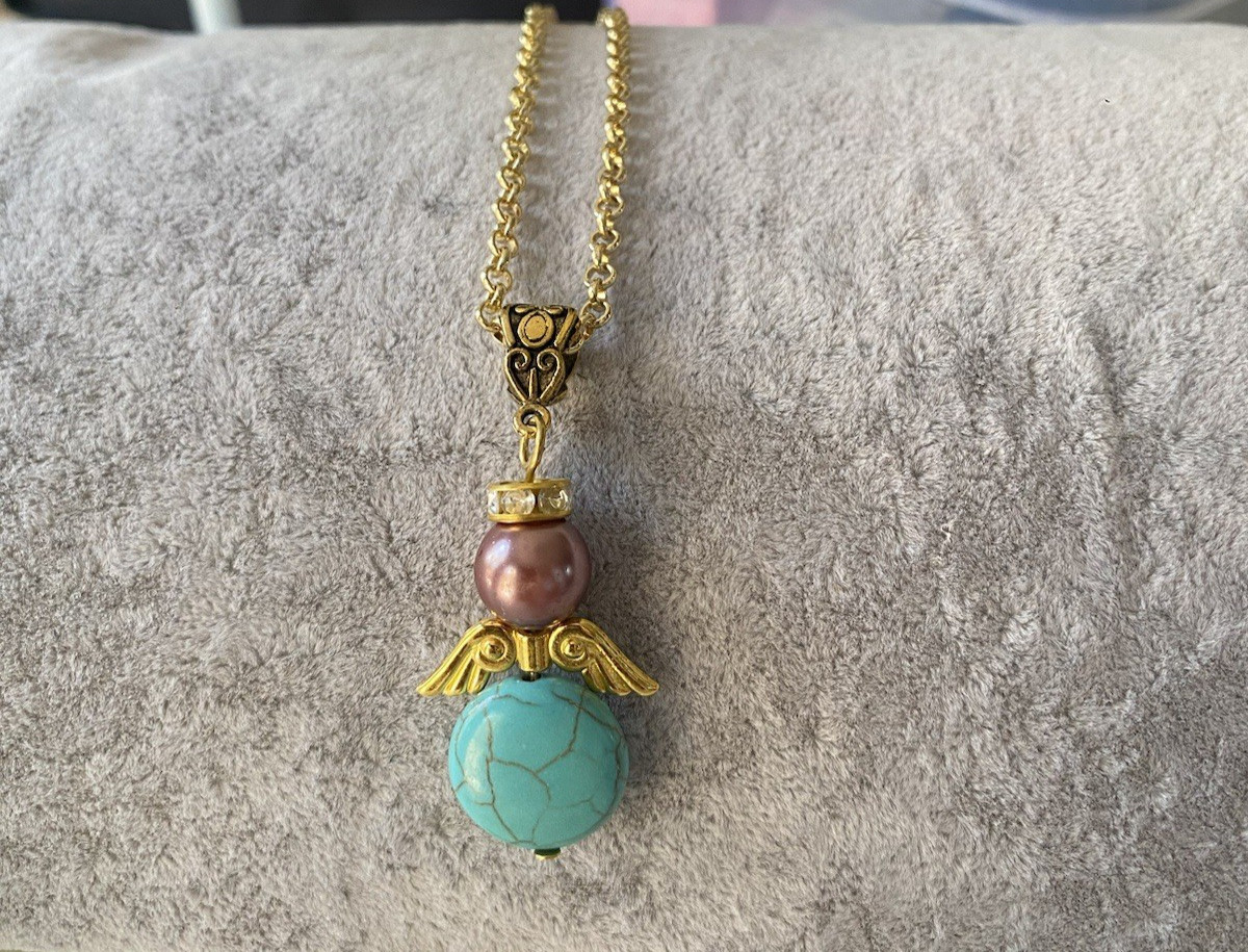 Angel Necklace Turquoise Howlite & Mauve Glass Pearl Bead Gold color Wings Chain