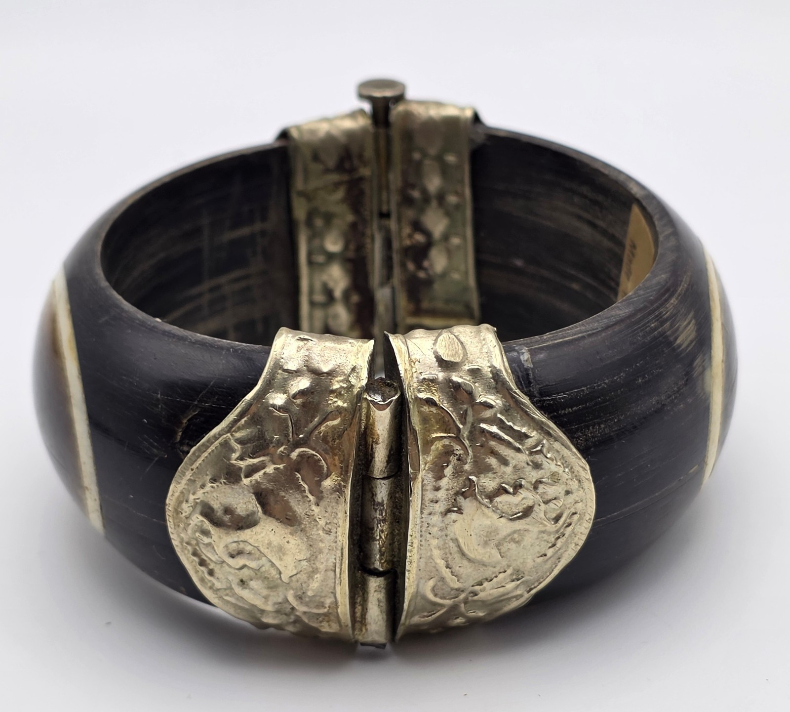 Black Horn Bone Inlay Brass Hinged Pin Clasp Wide Bangle Bracelet India Vintage