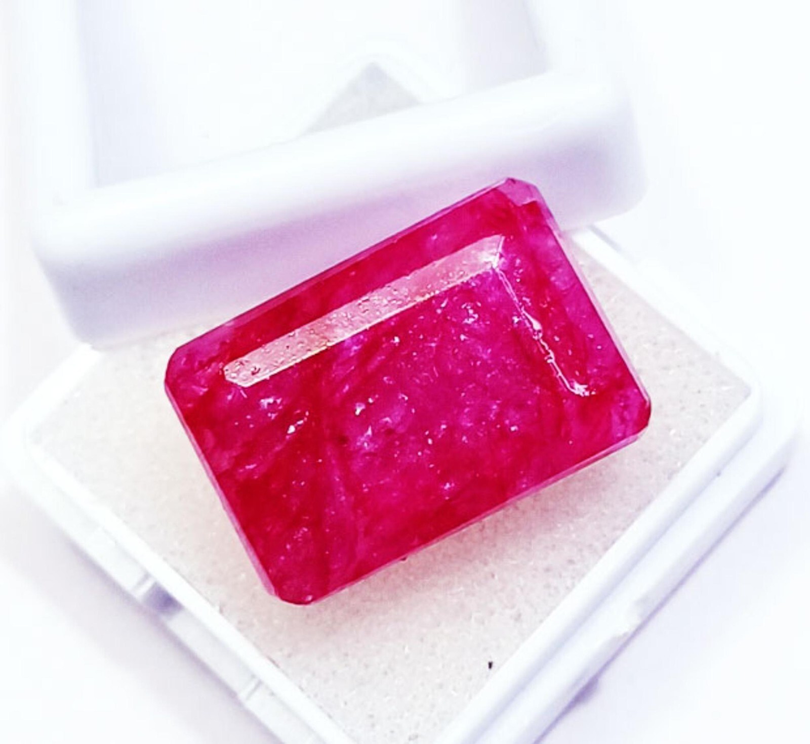 Natural Red Beryl Emerald 25.20+ Ct Certified Loose Gemstone With Free Gift