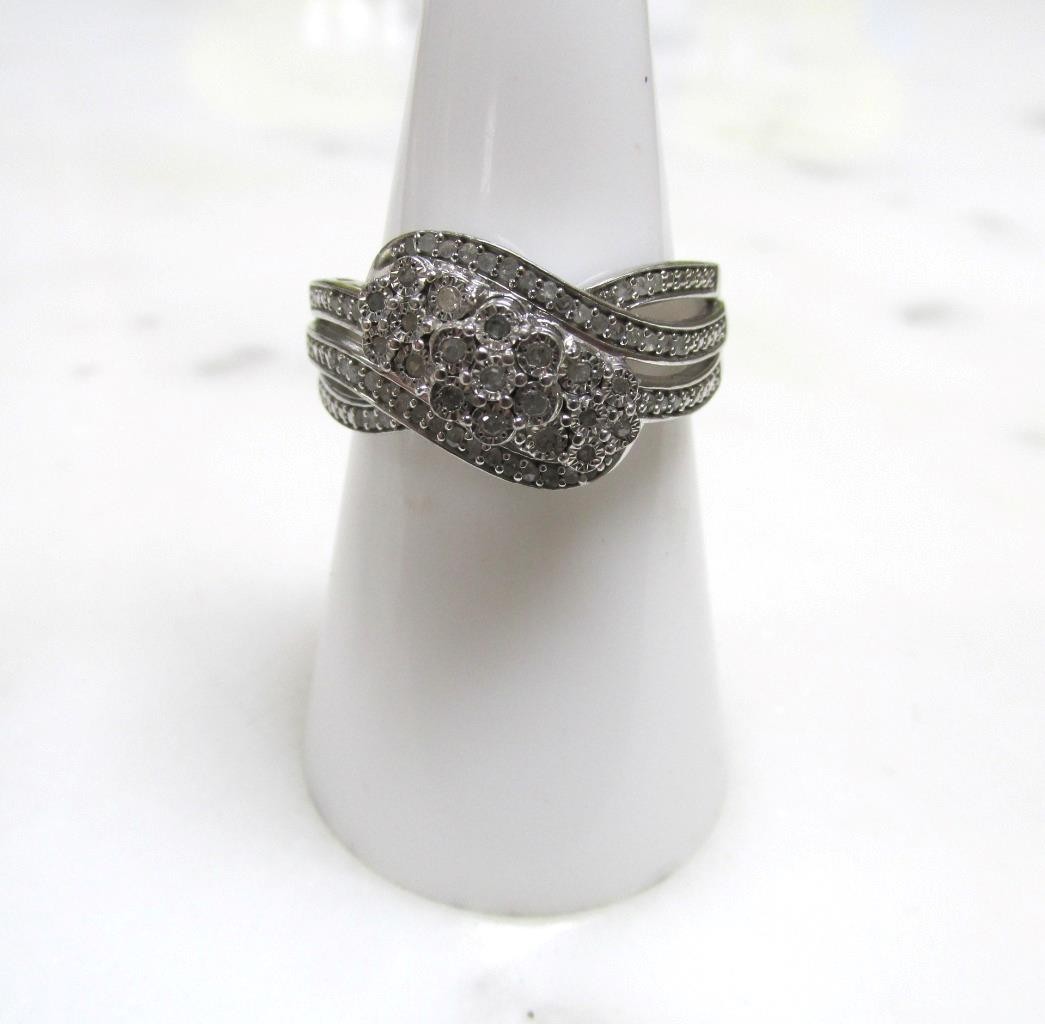 Women’s .185ctw Diamond Sterling Silver Ring ~ Size 7 ~ 4.8g ~ 1-C100