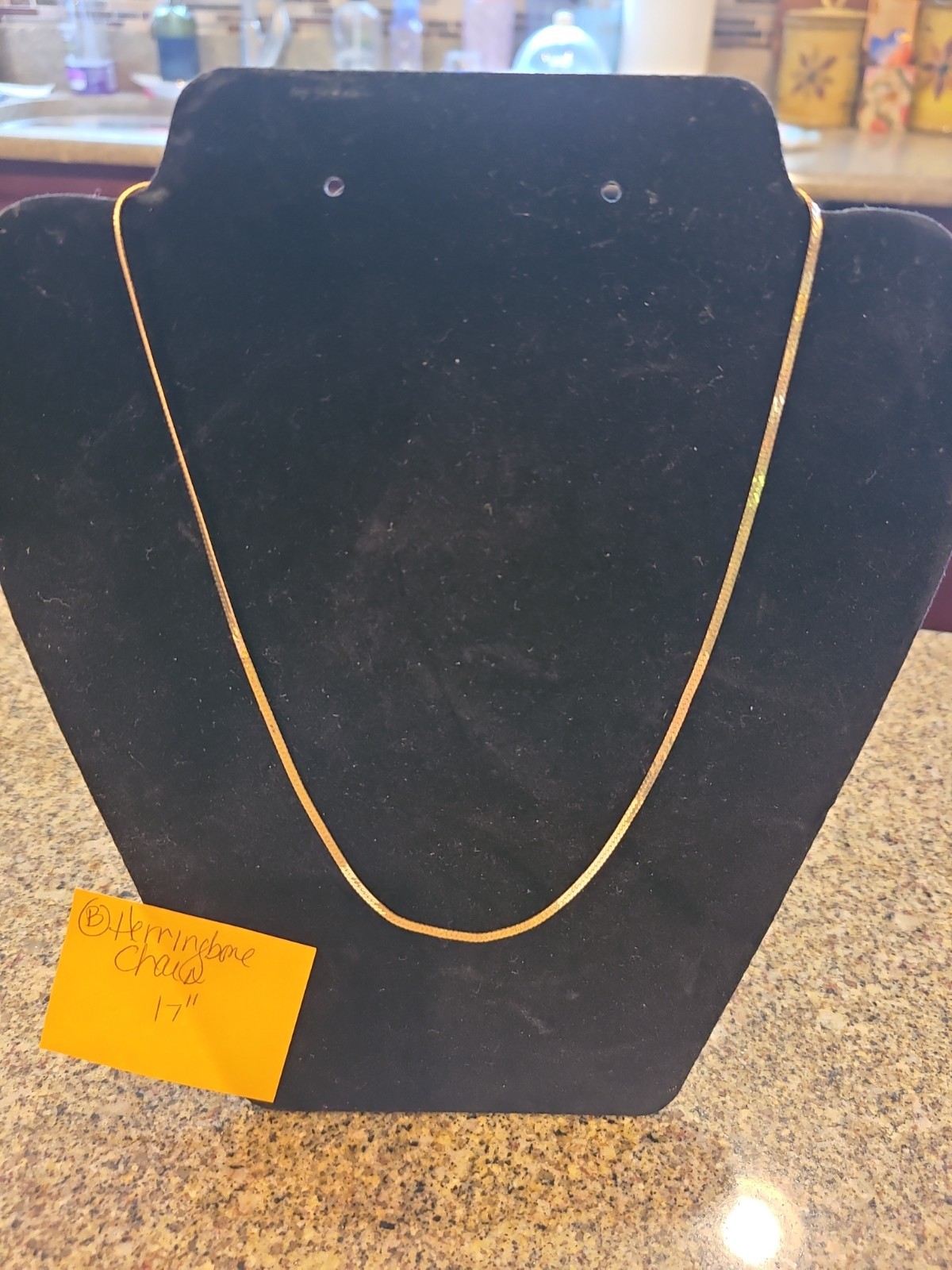 Necklace herringbone flat chain. 3.75 g. 14 kt gold. EG. 17 in