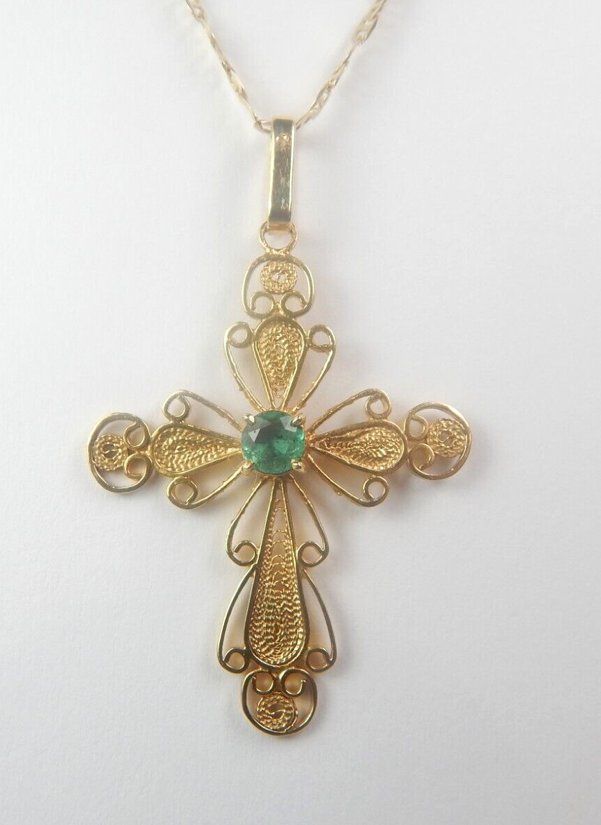 Colombian Round Emerald Pendant 0.40 Cts Sterling Silver Gold Plated Filigree