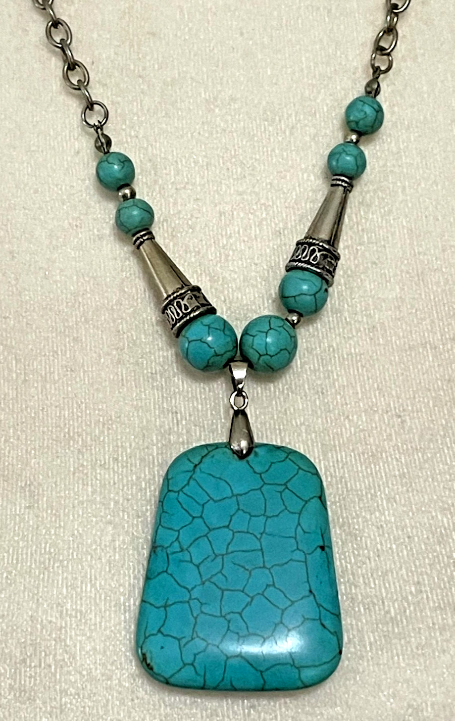 Vintage Silver Toned Turquoise and Silver Bead Pendant Necklace