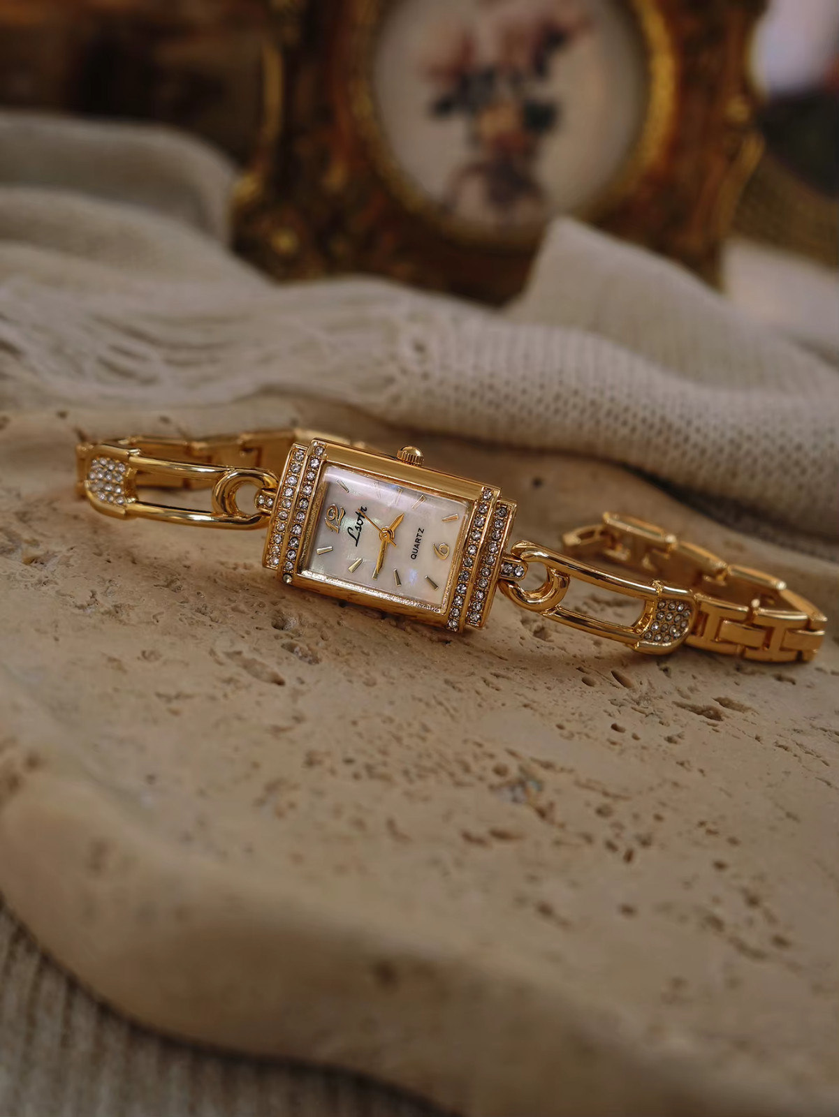Gold Vintage Style Unique Women’s Wrist Watch Mother of Pearl Dial
