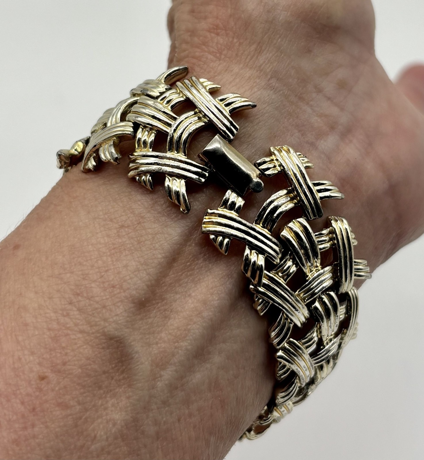 Vintage Coro Wide Linked Basket Weave Bracelet Gold-Tone Signed, Great Condition