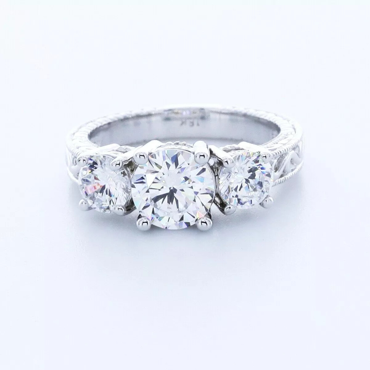 3-Stone Engagement Ring Vintage 18K Gold 2.52 CT Round Lab-Grown Diamond E VS1
