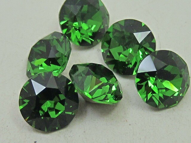 1gr 24pp FERN GREEN FOILED POINTED BACK European Rhinestones