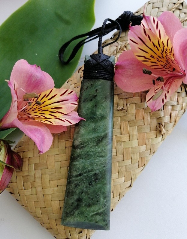 New Zealand Jade Greenstone Toki Matt XL Large pendant 110mm L x 30mm Unisex