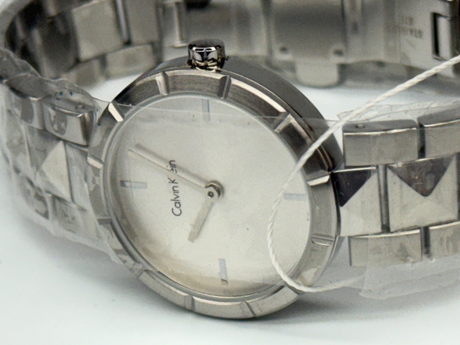 Women’s Calvin Klein Swiss Made Wristwatch K5T 331 Stainless Steel Silver Tone