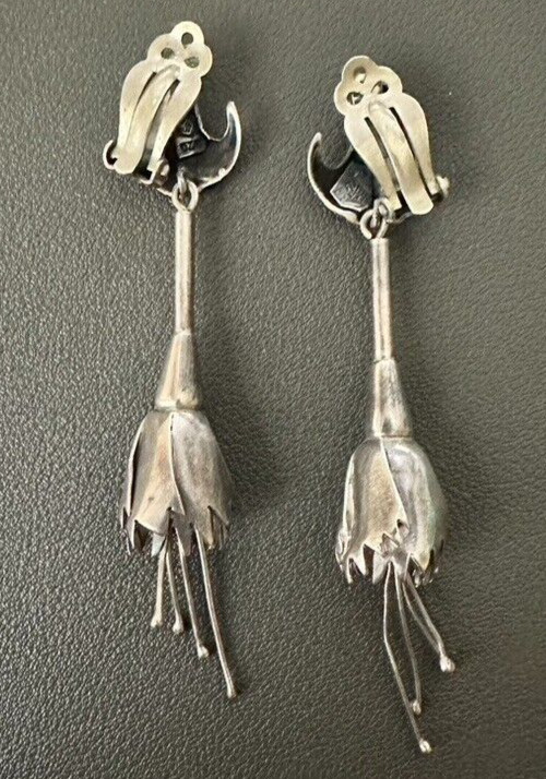Antonio Pineda Taxco Mexico 970 Silver Flower floral Drop Clip Earrings
