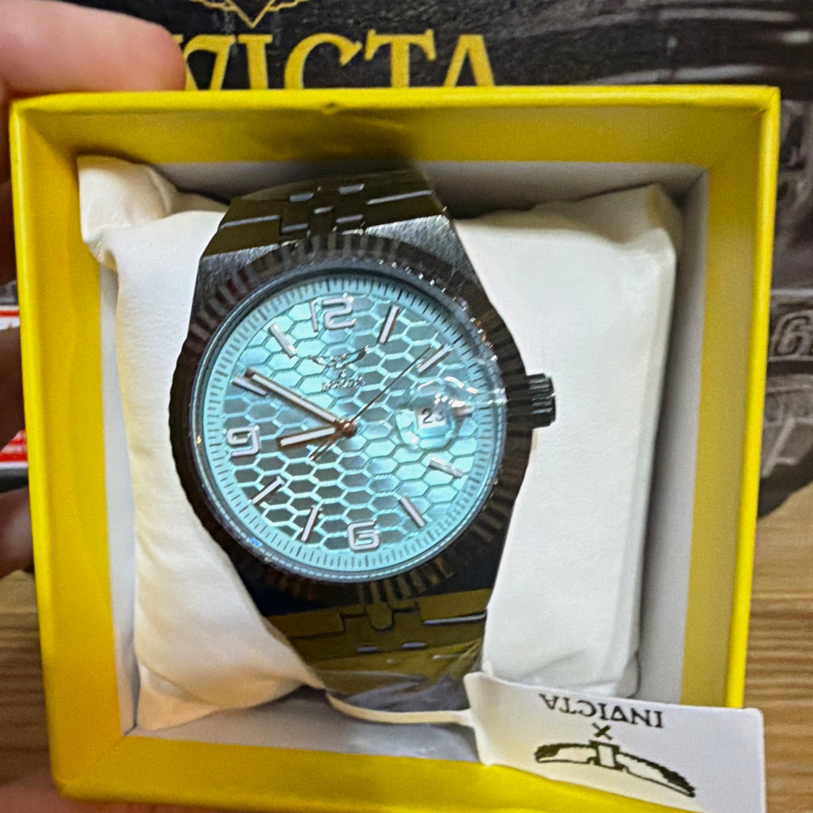 Invicta Men’sBlack Stainless Steel Bracelet Watch Blue Textured Dial Date Box