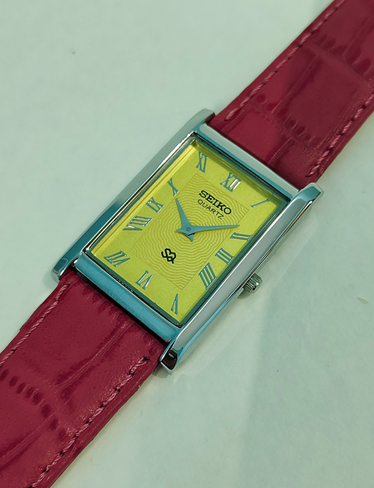 Vintage Style Seiko Tank Yellow Dial Quartz 27mm Men Slim Wristwatch
