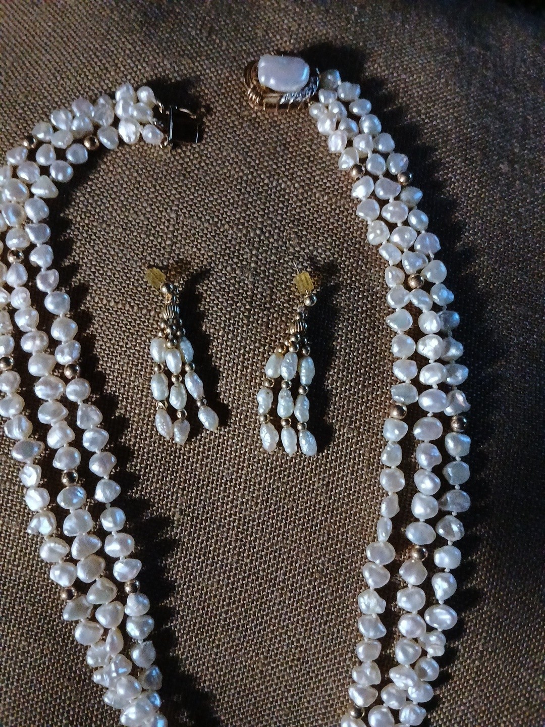 Heirloom Vintage 14K Gold Seedwater Pearl & Diamond 3 Strand Necklace & Stud…