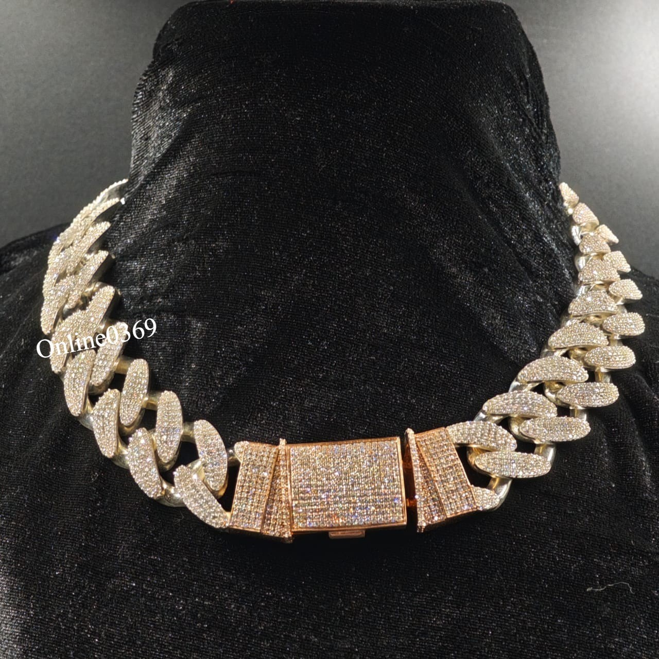 Men’s 25mm X 20″ Miami Broad Cuban Link Necklace In VVS Moissanite 925 Silver