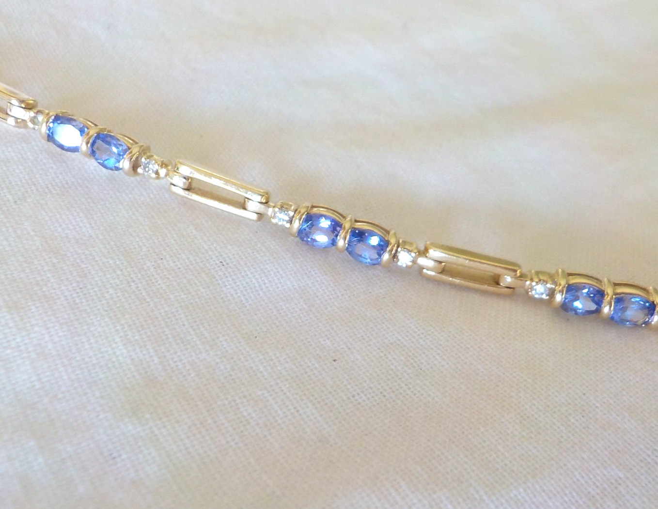 Solid 14K Yellow Gold Tanzanite Diamond Bracelet – 9.90 gms, 6.9 in, 1.20 ctw