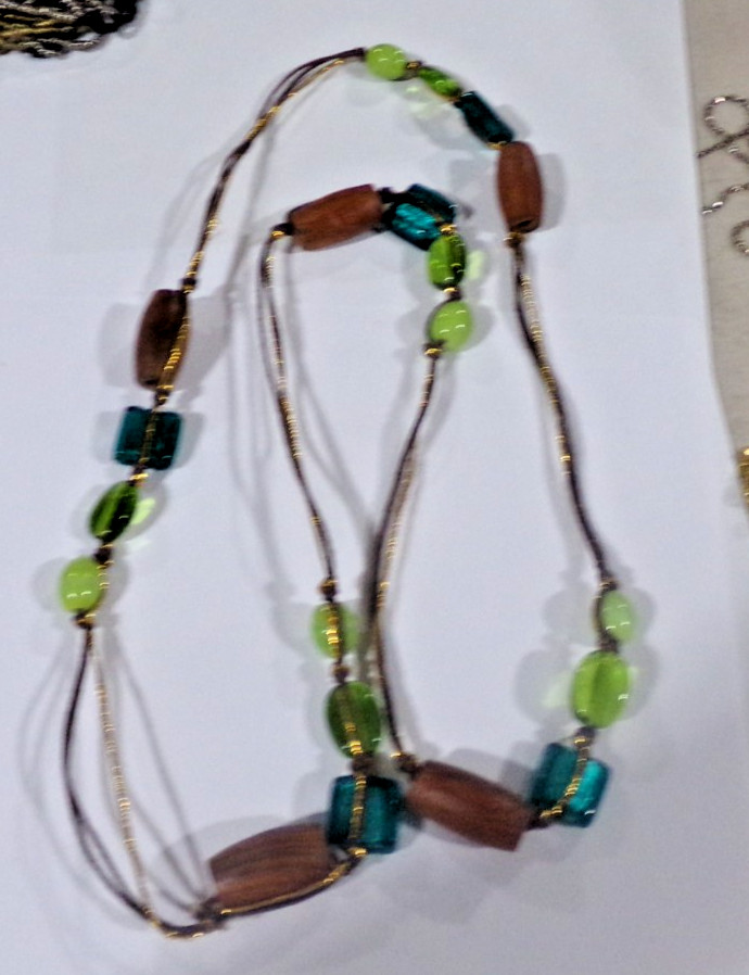 Vintage Mixed Lot of 5 BEADED NECKLACES as pictured