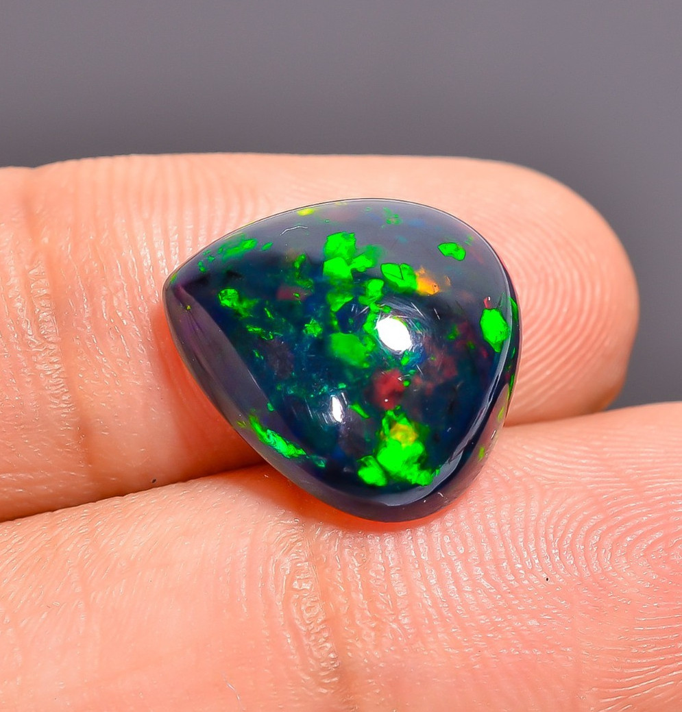 Natural Black Ethiopian Opal Heart Shape Cabochon Loose Gemstone 4.91 Ct 14X13X6