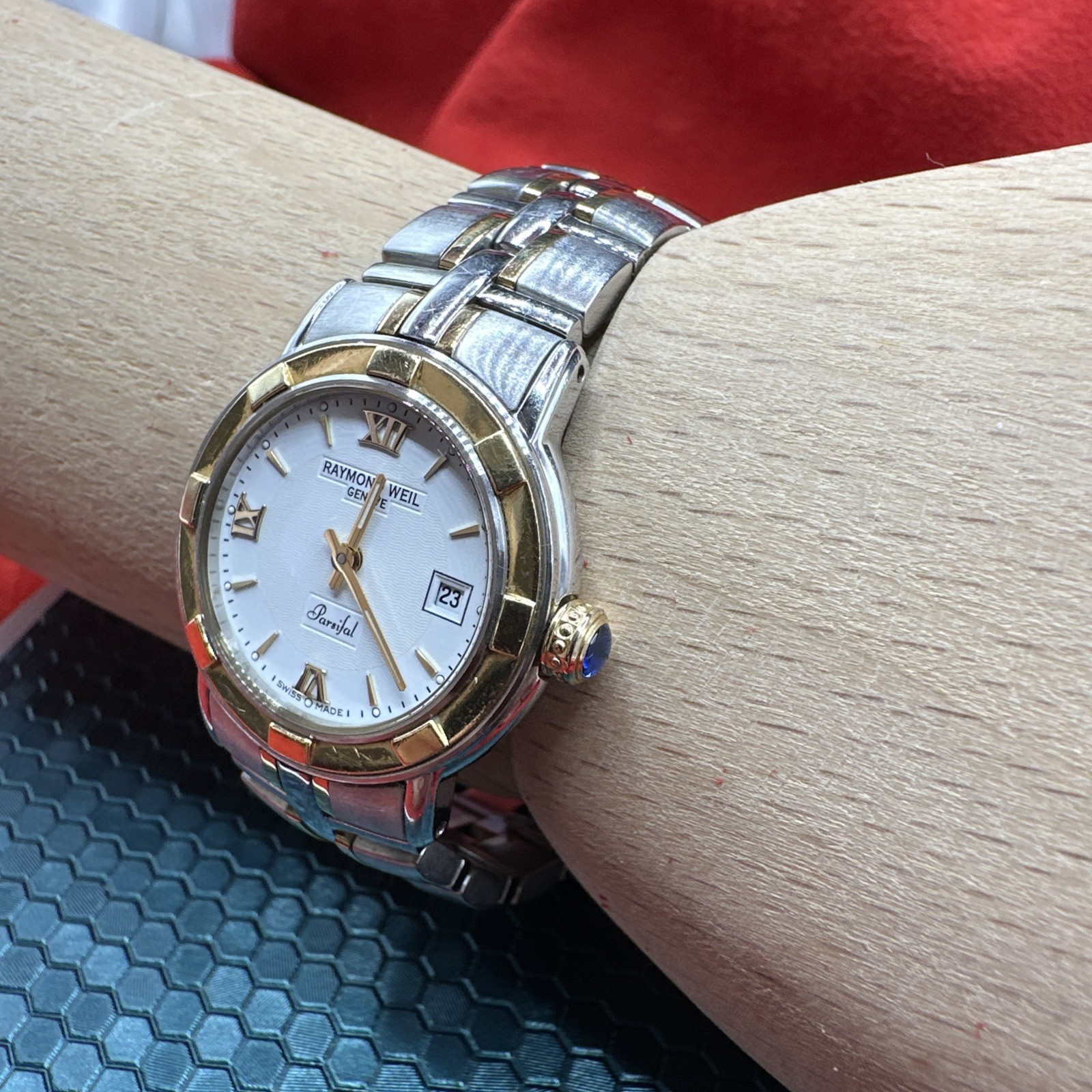 Raymond Weil Parsifal Ladies Wristwatch. #9440 V382957. Swiss made. See pics.