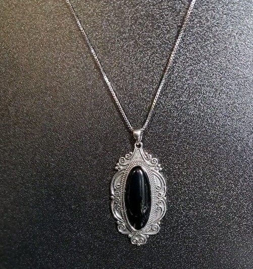 Large Black Onyx Gemstone 925 Sterling Silver Pendant w 18″ Necklace 8.6 Gr #49
