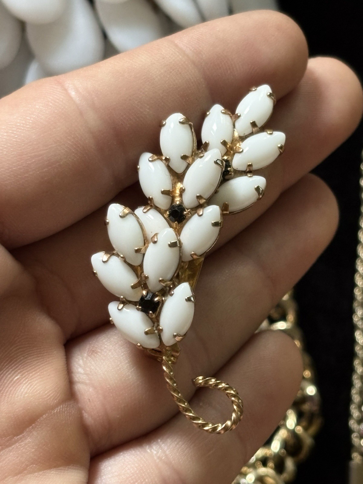 VTG Mix Estate Jewelry Lot 16pc White & Gold Tones Rhinestones All Wearable