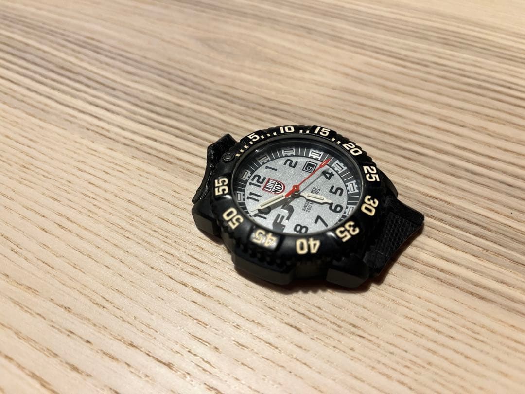 LUMINOX x Toyota FJ Cruiser Collab Watch 3050FJ Head