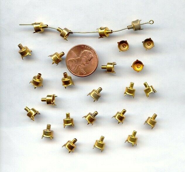 18 VINTAGE BRASS FOUR PRONG 6mm. ROUND RHINESTONE CUP SETTINGS WITH STEM 710A