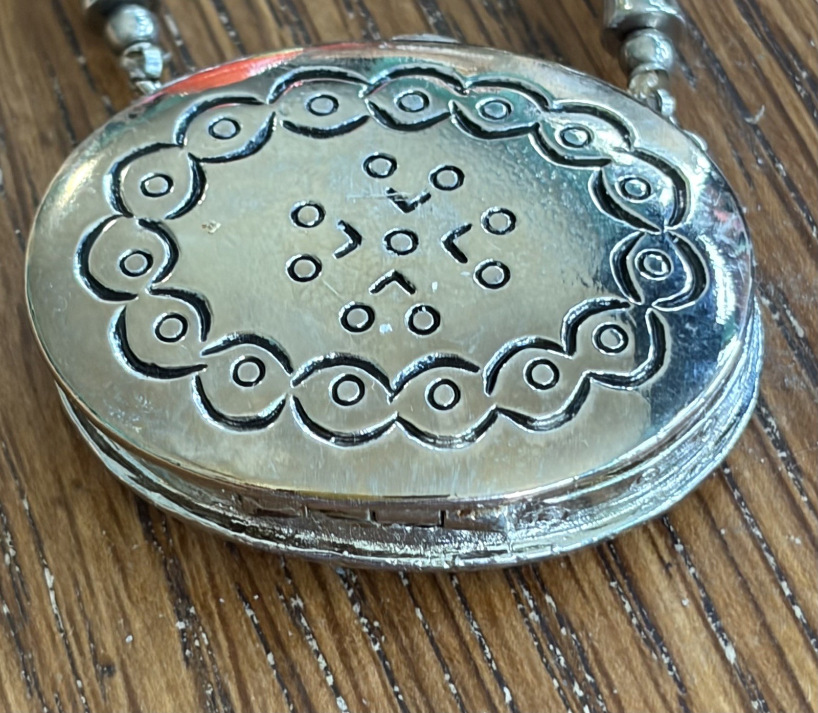 Vtg Estee Lauder 1973 Moonsilver Perfume Locket Pendant Necklace Collectible