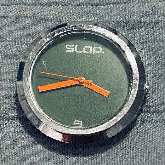SLAP Quartz Analog Wristwatch Face Green Dial Silver Case no band