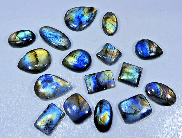 500Cts.Natural Multi Labradorite Multi Flash Wholesale Cabochon Gems 17Pcs. Lot