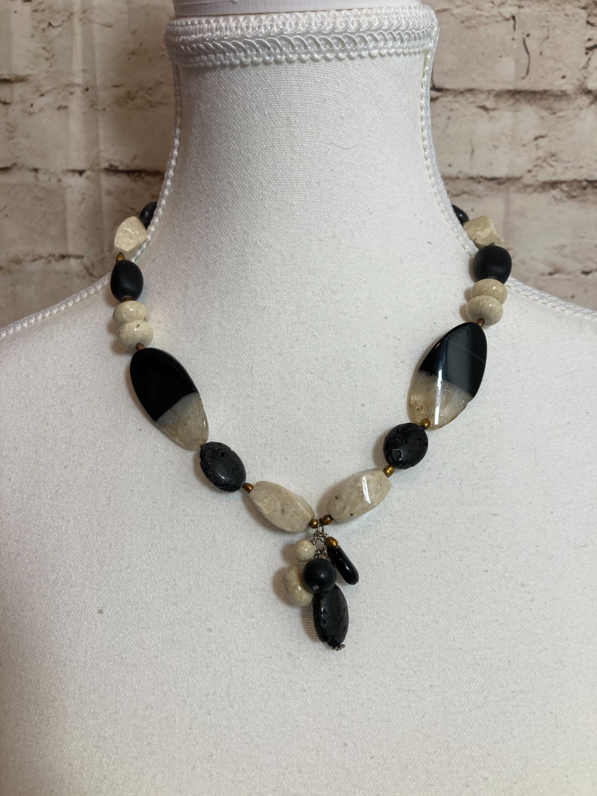 Vintage Earthy Statement Necklace Artsy Ethnic Artisan Black & Cream Stones