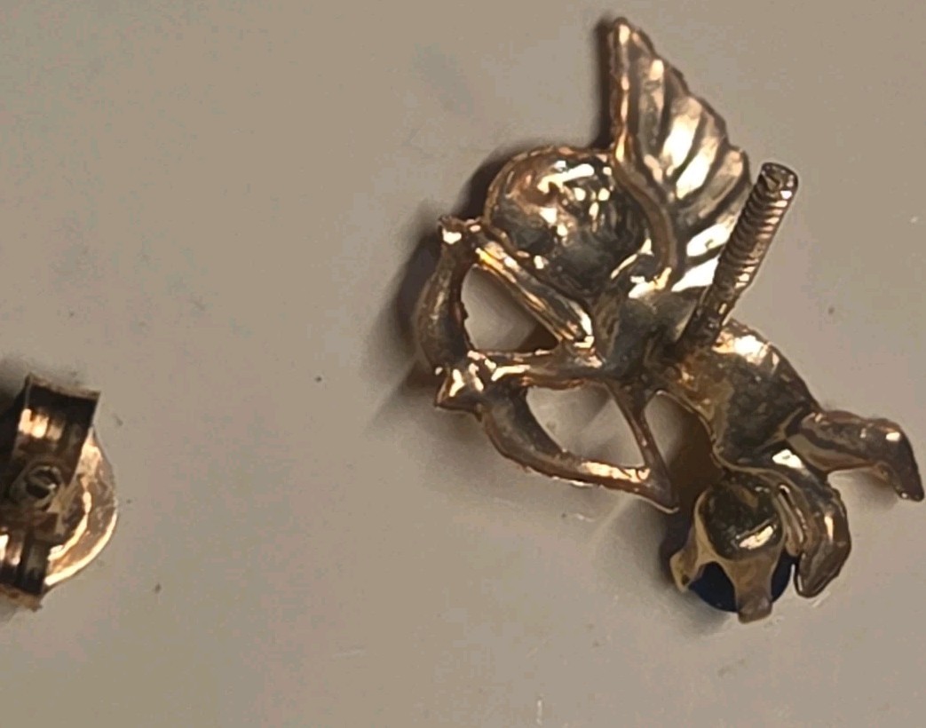 14 Karat Earrings Yellow Gold Cherub With Blue Stone Screw Back Stud New