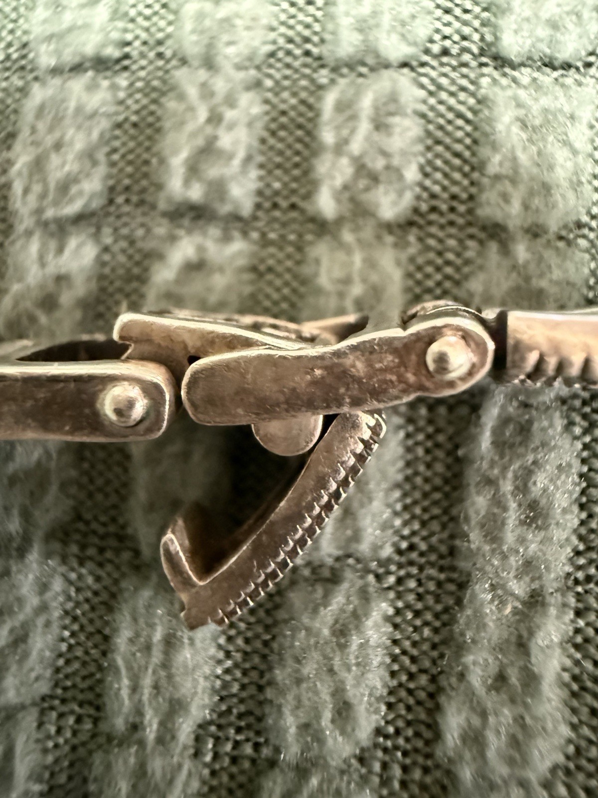 Elegant Chain Link 925 Sterling Silver Bracelet with Black Stones 7.5 Inch Long