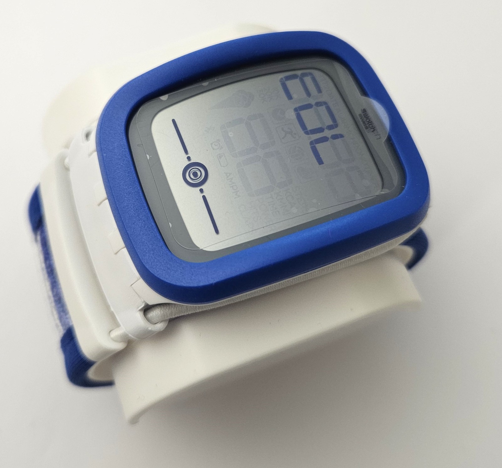 2015 Swatch Touch Zero One – SUVW102B – Skyzero – NEW –