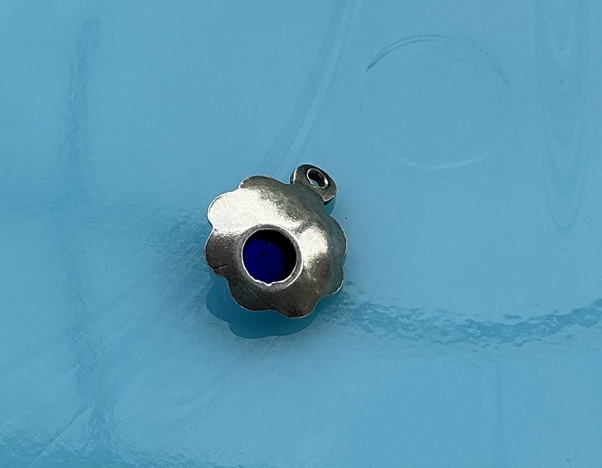925 Sterling Silver Tiny Blue Sapphire Shell Shaped Charm September Birth .5g