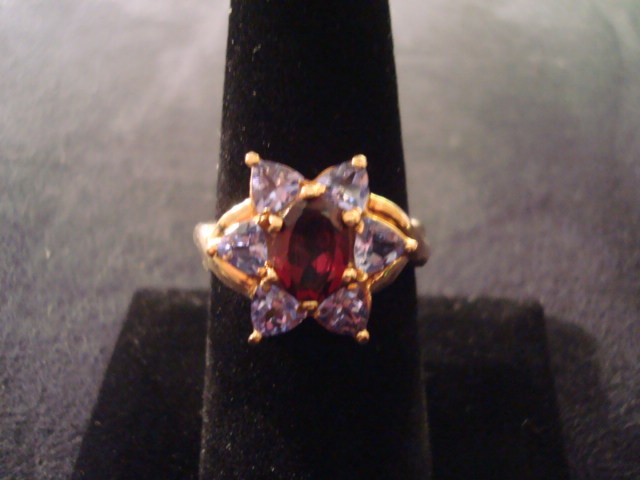 10K yg Garnet & Amethyst Ring – 4.5 Grams – Sz. 8 – 3ct. + Approximate (#JLL5)