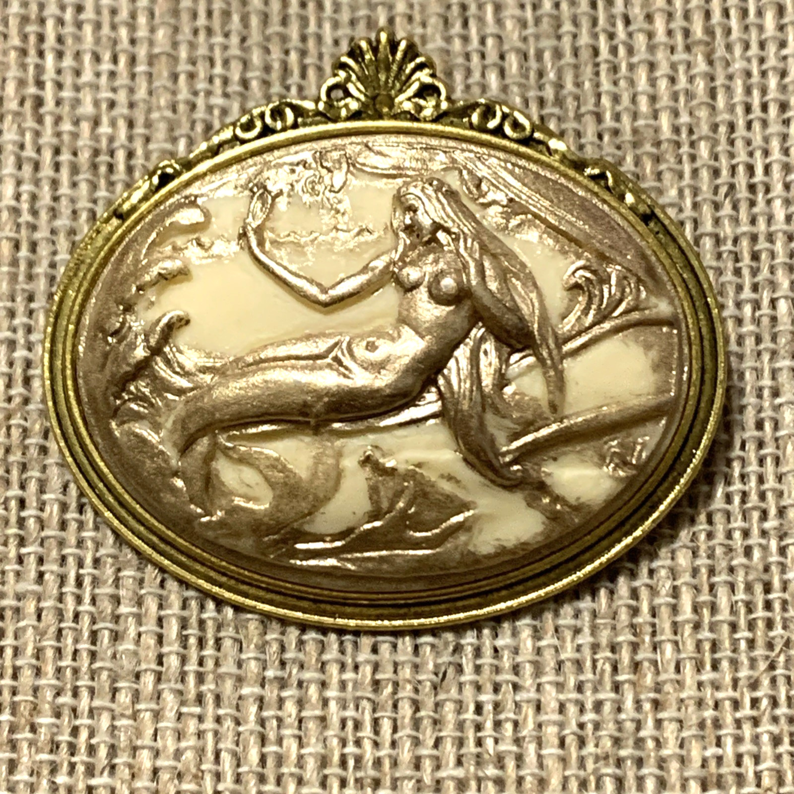 NEW ITEM*LG ELEGANT ART DECO SET MERMAID CAMEO BROOCH/PENDANT COMBO-ivy/gold