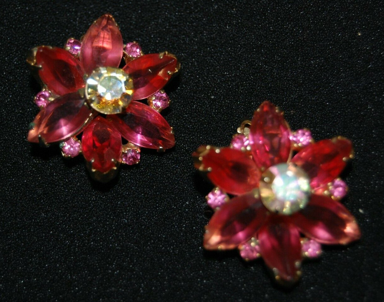 ELEGANT VTG JULIANA COUTURE PINK MARQUIS CRYSTALS OPEN BACK GOLDEN CLIP EARRINGS
