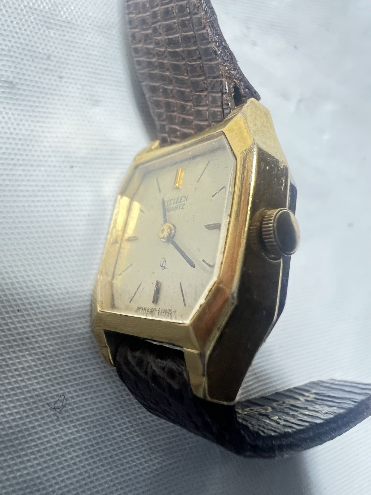 citizen vintage quartz2931-291892,Octagonal Ladies Dress Watch, Brown Lizard Ban