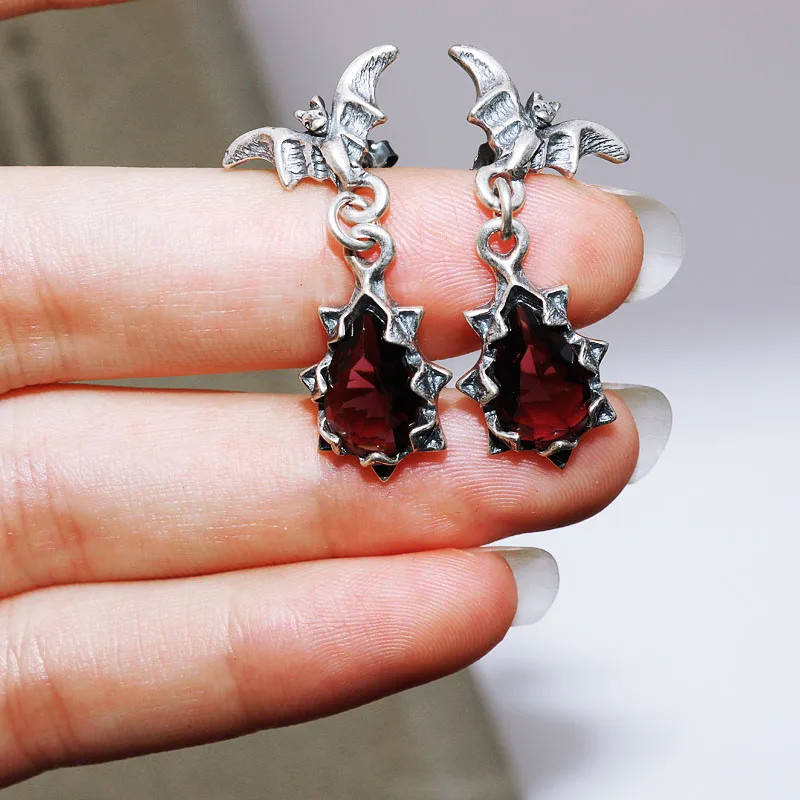 Retro Gothic Night Bat Zircon Earrings Personality Male and Female Punk Rock