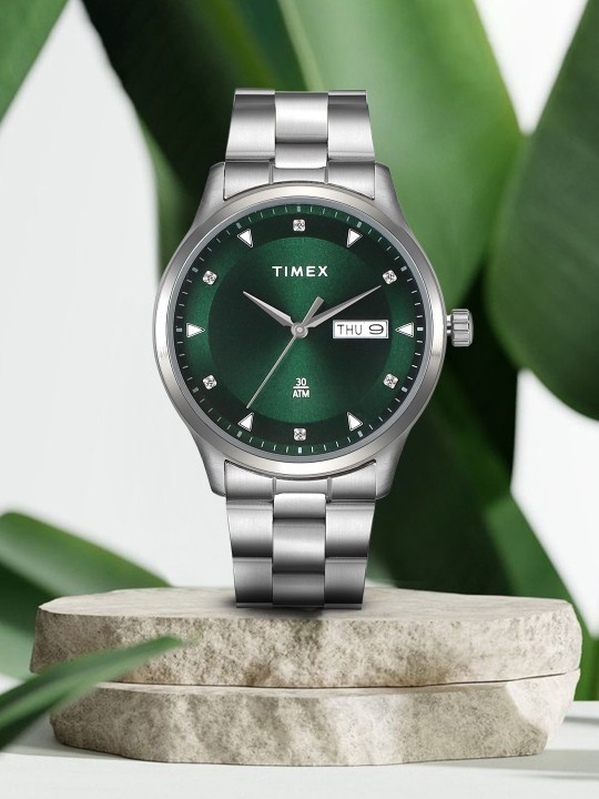 Timex Mens Watch Green Solid Dial Silver Stainless Steel Bracelet Calendar 30M