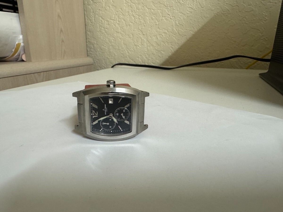 Jacques Lemans Geneve G120 black Textured Dial Swiss made watch. NO BAND