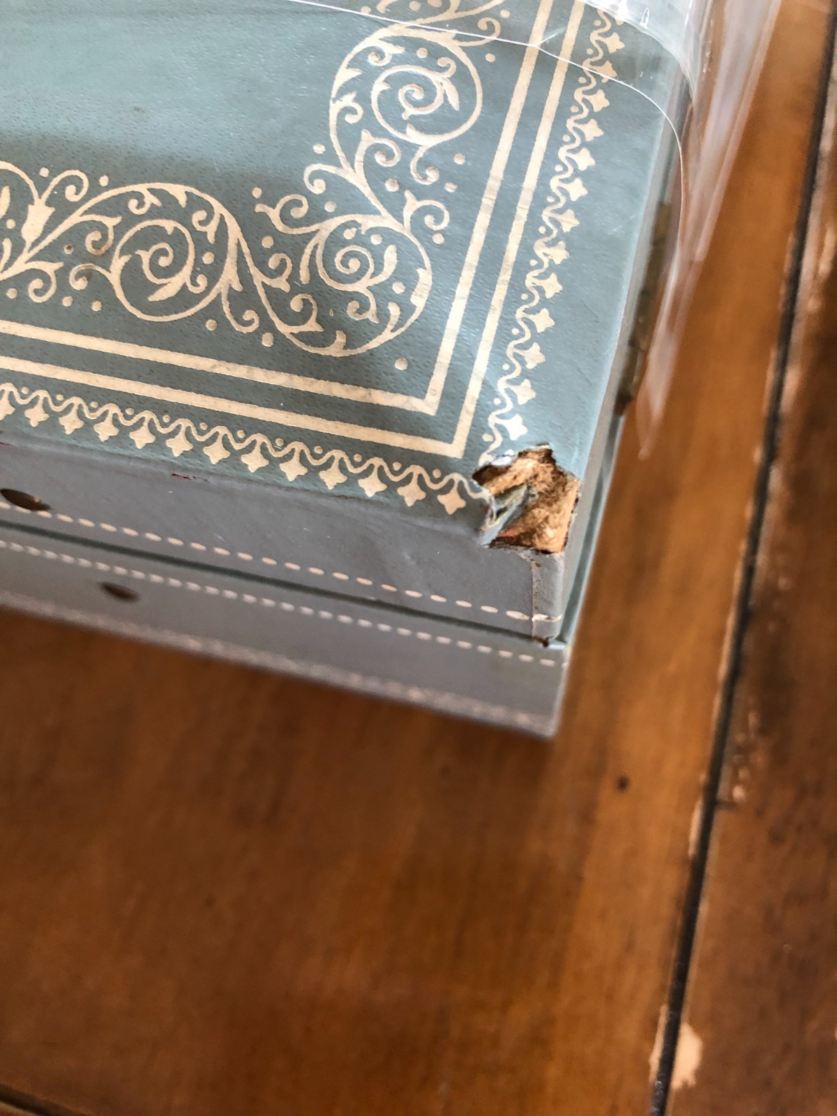 MELE Vintage Jewelry Box Blue with White Filigree Design Along Edges