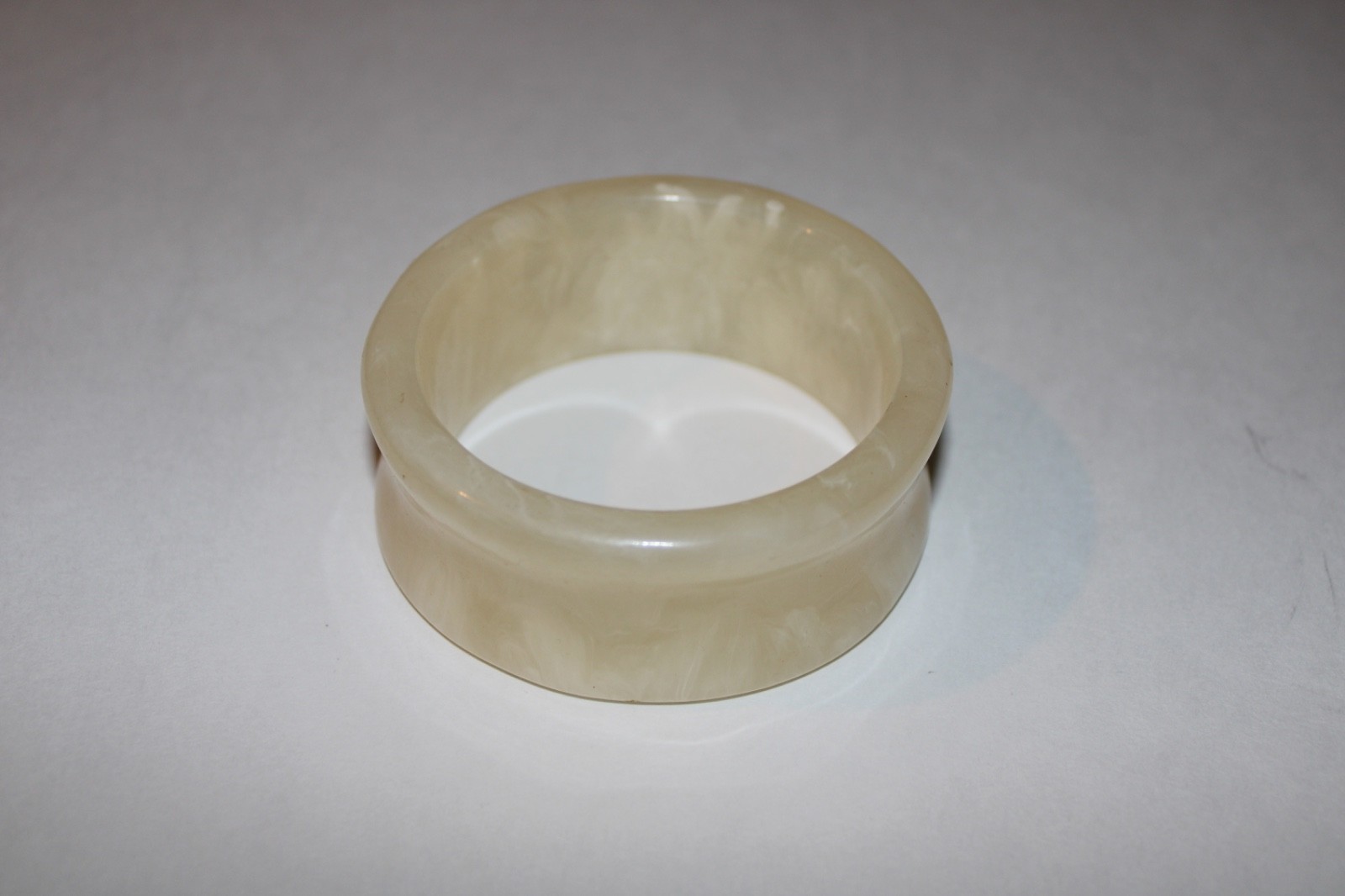 Lot of 3: VTG 70s-80s Plastic Bangle Bracelets Ivory Marble Pink Marble Jade Grn
