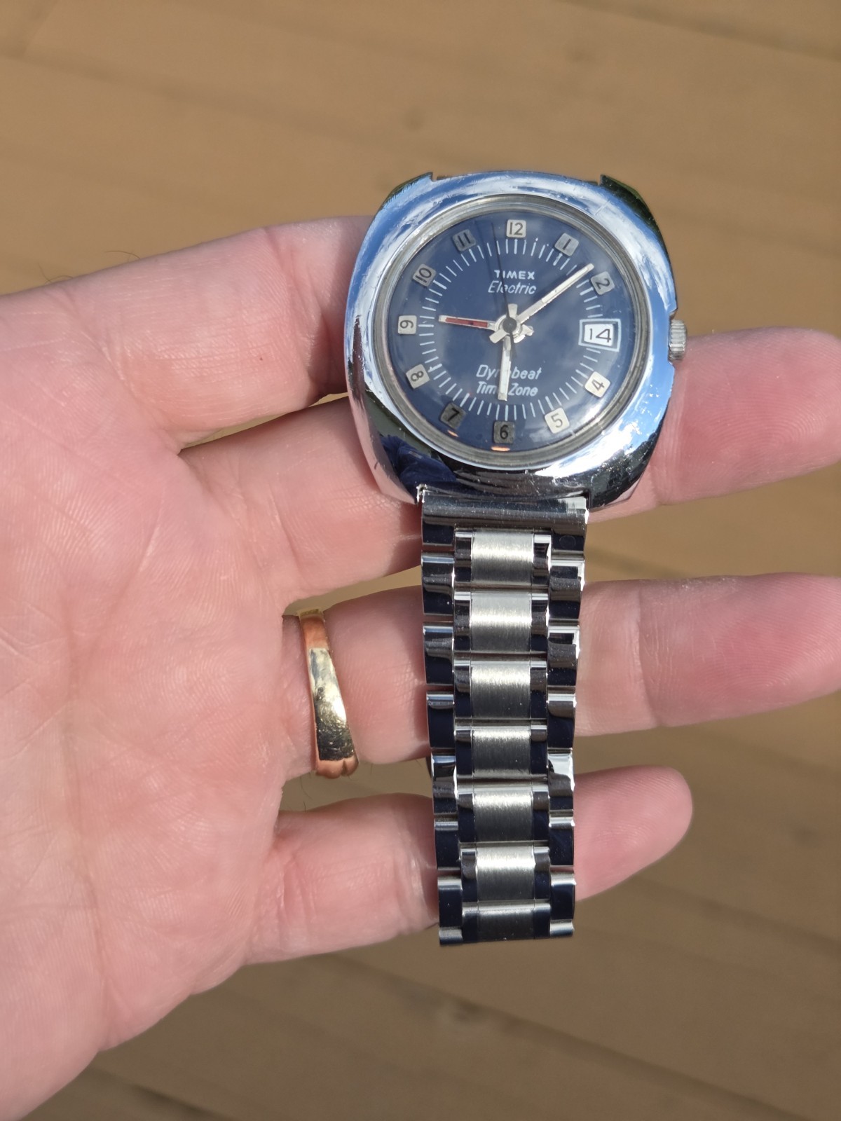 Vintage Timex Dynabeat Time Zone Blue Dial 37mm Running New Battery