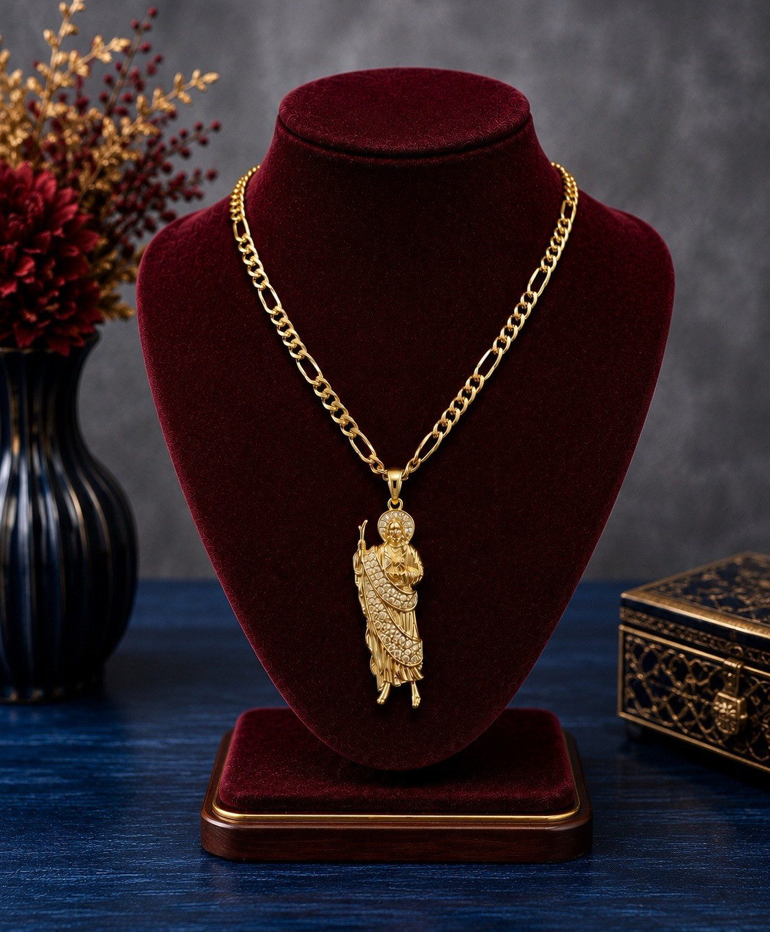 Gold plated Figaro none tarnished Charm Pendant Necklace Lobster Closure