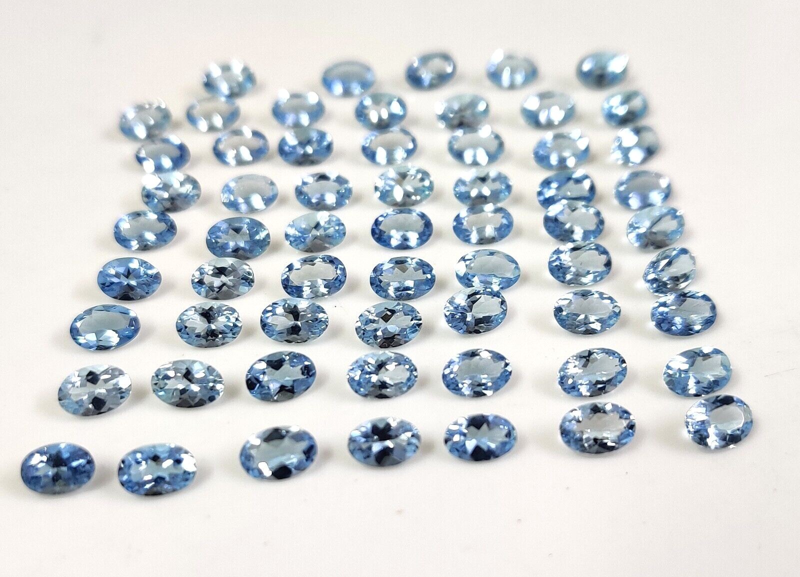 Natural Excellent Unheated Aquamarine Oval Cut 4X6 MM Wholesale Gemstone Lot