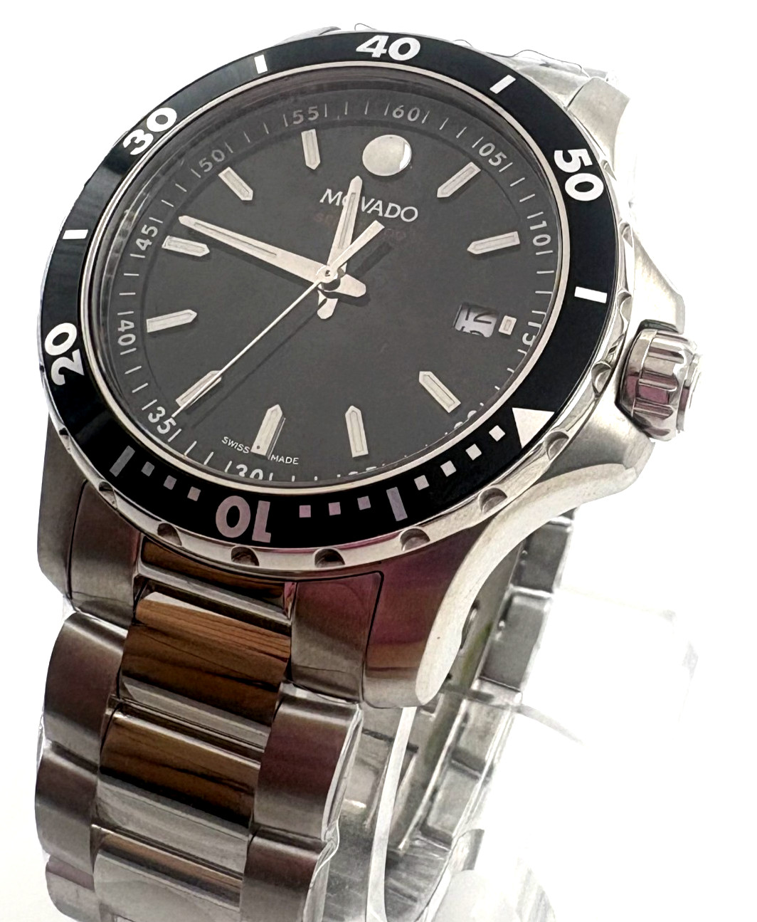 MOVADO 2600135 Series 800 Black Dial Stainless Steel Swiss 40mm Quartz Watch